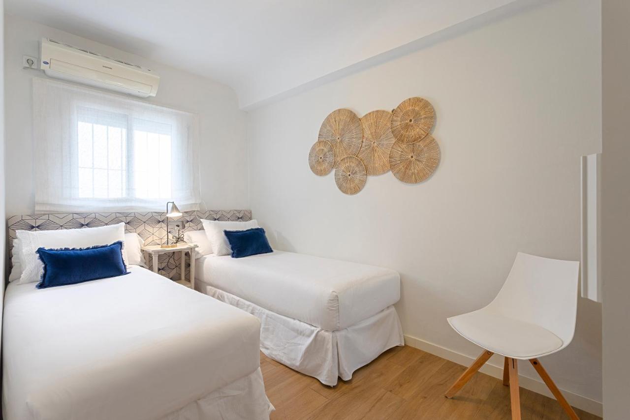 Genteel Home Velarde Siviglia Esterno foto