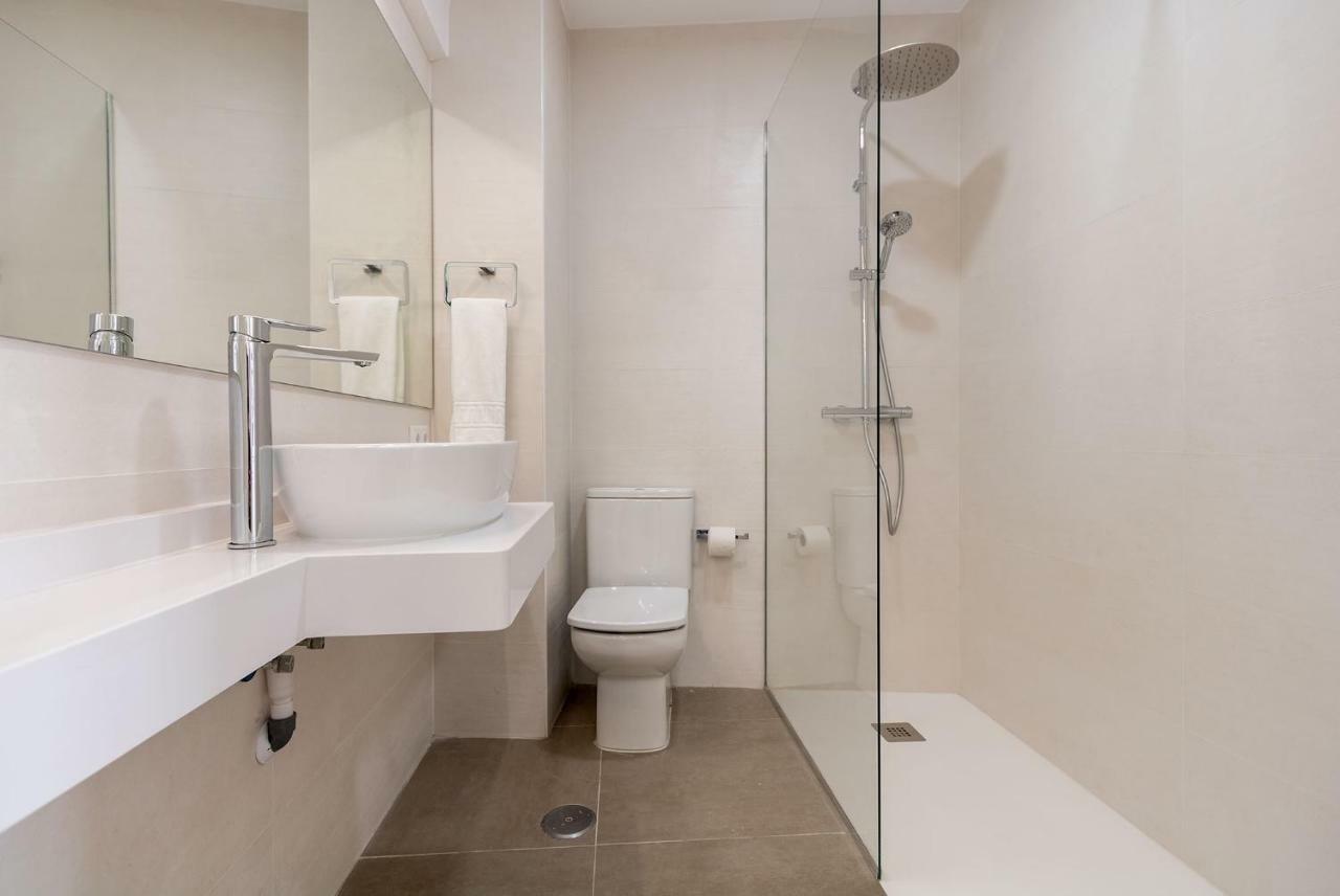 Genteel Home Velarde Siviglia Esterno foto